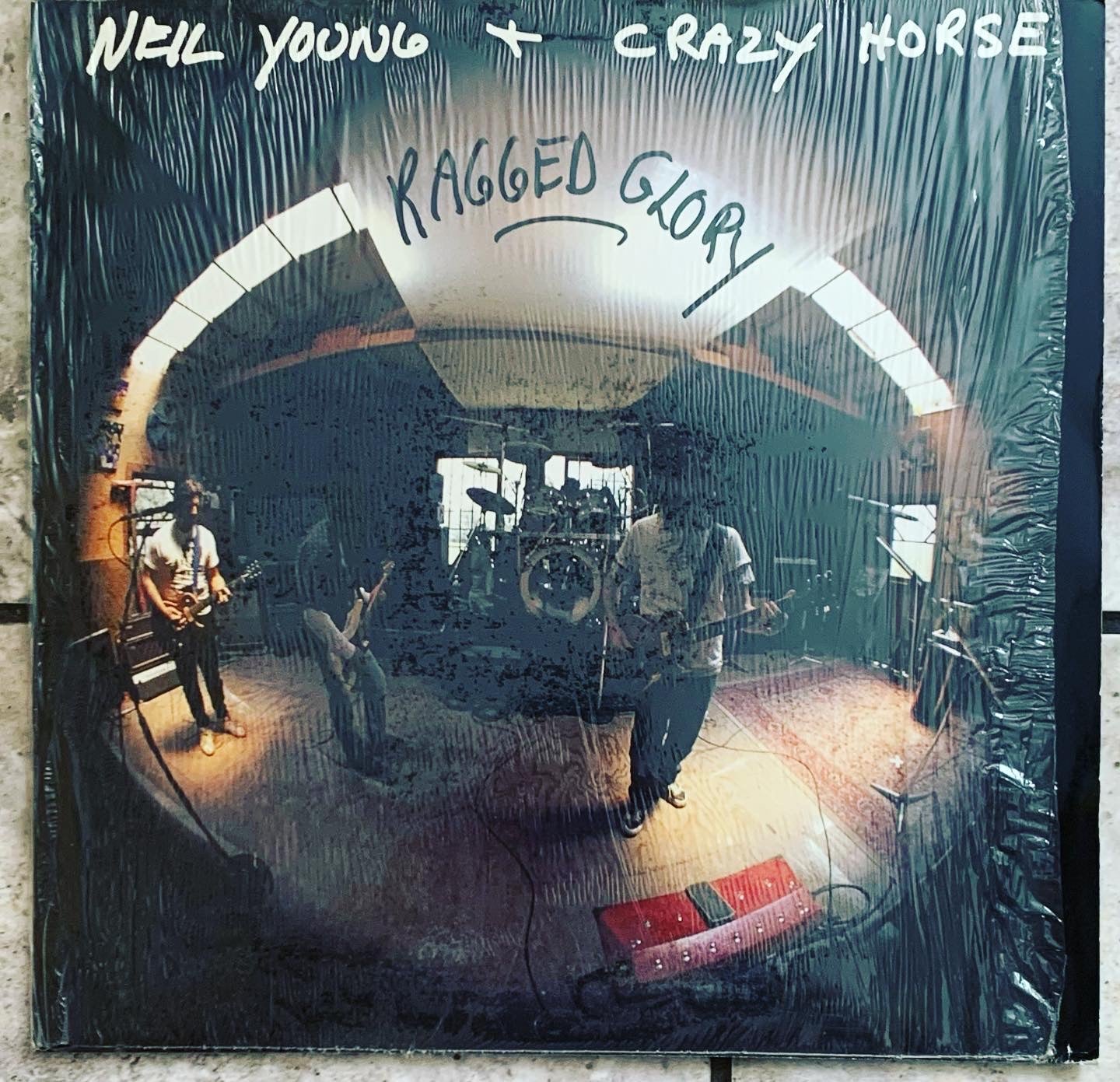 Neil Young and Crazy Horse - Ragged Glory – World Of Echo